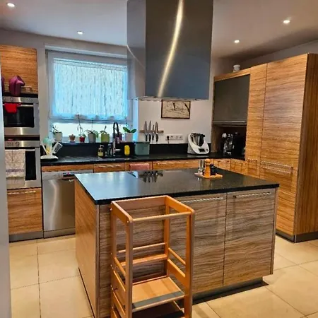 Maison Familiale 200m2 15min Du Centre